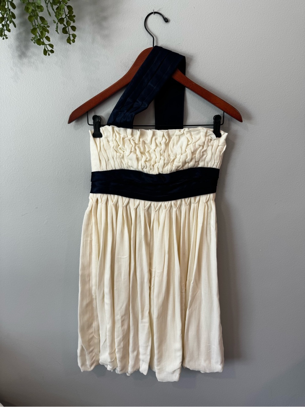 Koel One-Shoulder Cream and Black Cocktail Size 6 Dress